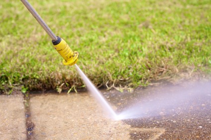How Power Washing Prepares Your Property for Winter