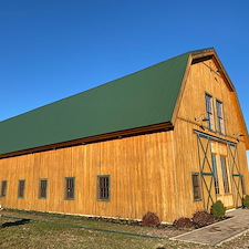 Barn-Wood-Siding-Soft-Wash-Marengo-IL 0
