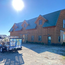 Barn-Wood-Siding-Soft-Wash-Marengo-IL 9