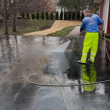 High-Quality-Driveway-Power-Washing-in-Lakewood-IL 7