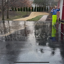 High-Quality-Driveway-Power-Washing-in-Lakewood-IL 5