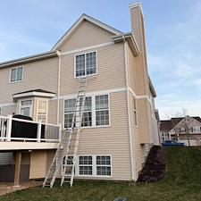 Vinyl-Siding-Soft-Wash-in-Huntley-IL-Safe-Removal-of-Algae-and-Dirt 5