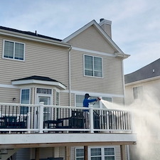 Vinyl-Siding-Soft-Wash-in-Huntley-IL-Safe-Removal-of-Algae-and-Dirt 2