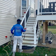 Vinyl-Siding-Soft-Wash-in-Huntley-IL-Safe-Removal-of-Algae-and-Dirt 1